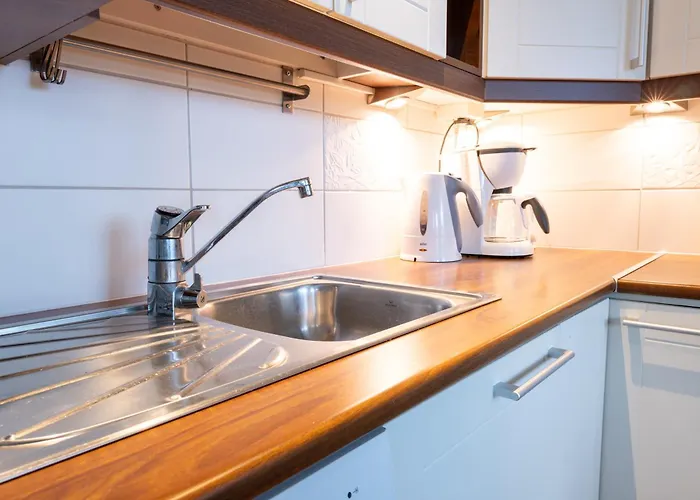 Cozy With Private Sauna And Parking