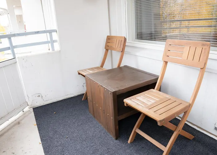 Cozy With Private Sauna And Parking Apartment *